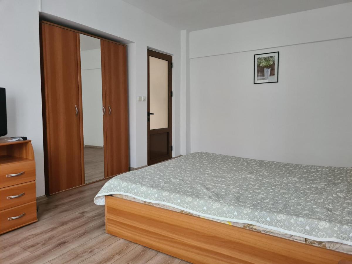 Apartament Anna Targoviste Eksteriør bilde